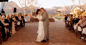 Arizona wedding venue, Arizona wedding photographer, outdoor Arizona wedding, Sedona wedding, Sky Ranch Wedding